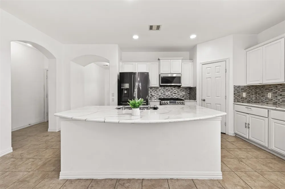 5519 Jay Thrush Drive Richmond, TX 77407