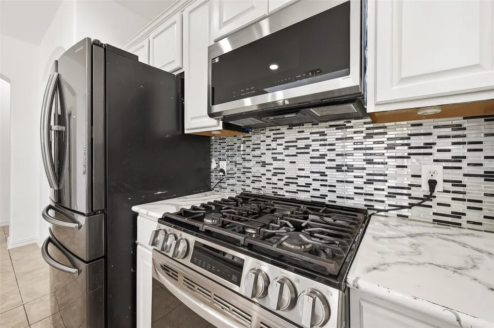 5519 Jay Thrush Drive Richmond, TX 77407