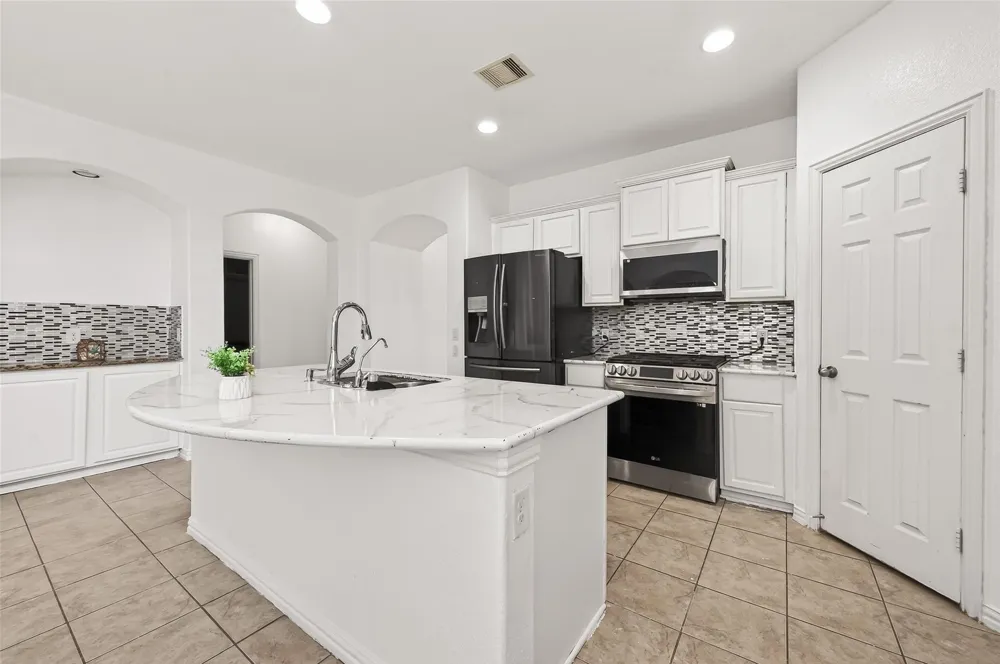 5519 Jay Thrush Drive Richmond, TX 77407