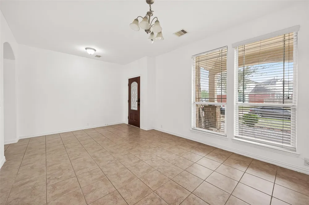 5519 Jay Thrush Drive Richmond, TX 77407