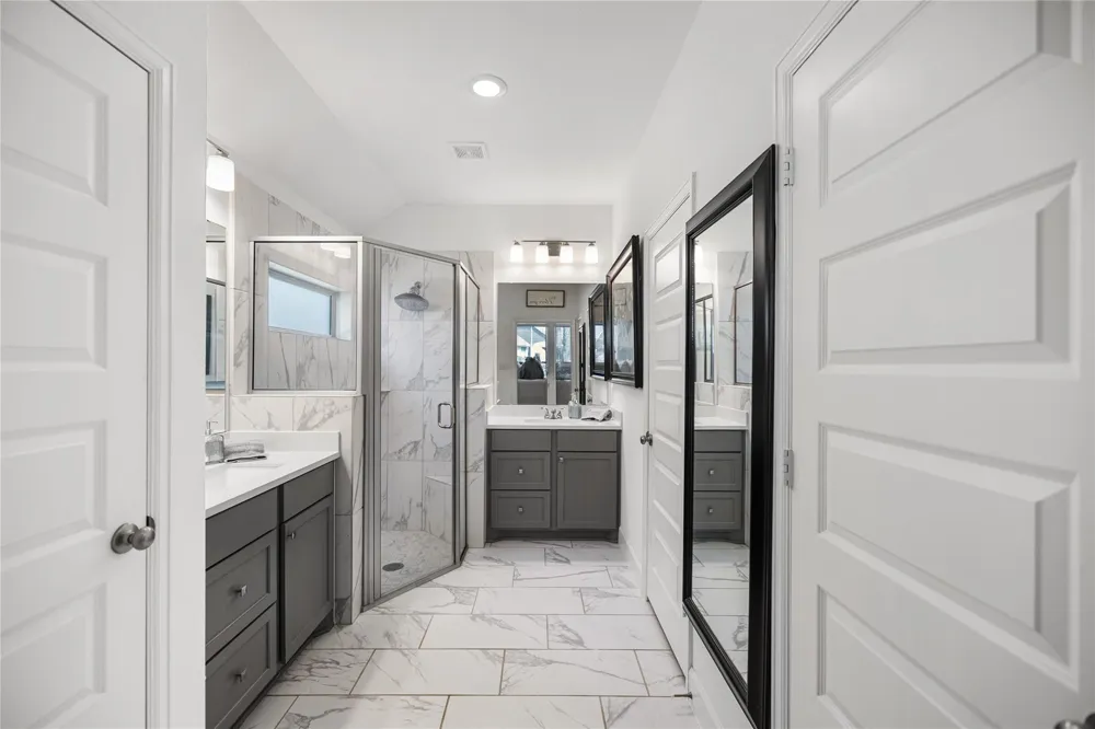 122 Hidden Peak Drive Montgomery, TX 77316