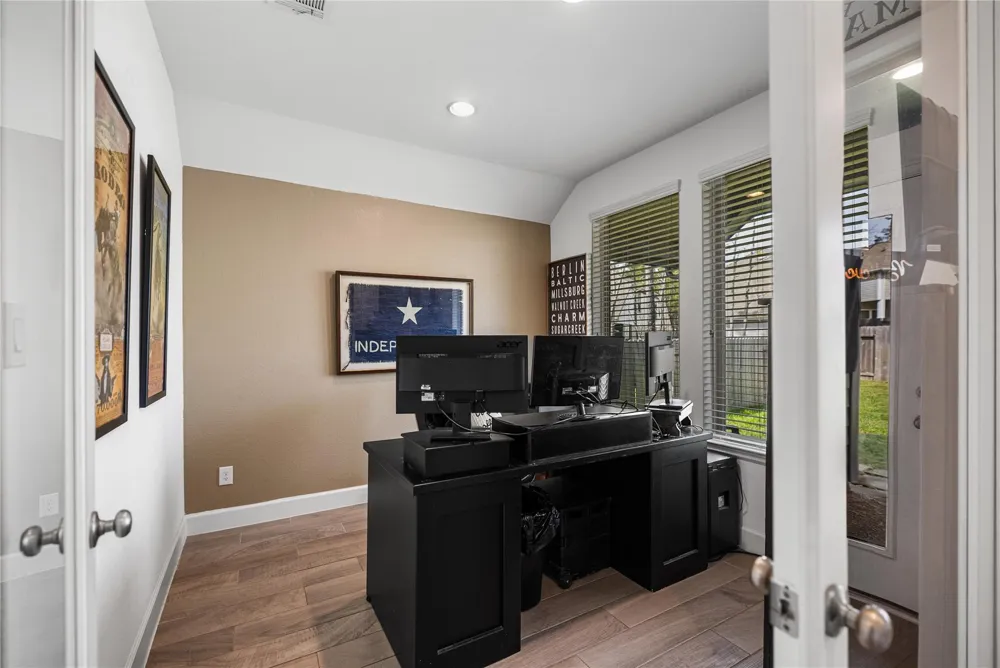 122 Hidden Peak Drive Montgomery, TX 77316