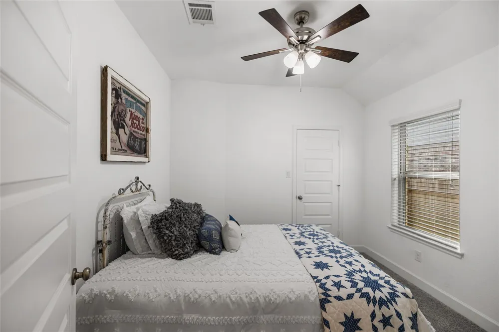 122 Hidden Peak Drive Montgomery, TX 77316