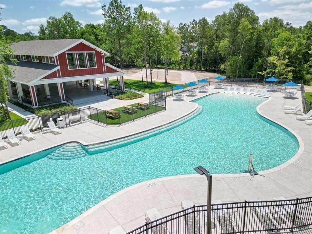 122 Hidden Peak Drive Montgomery, TX 77316