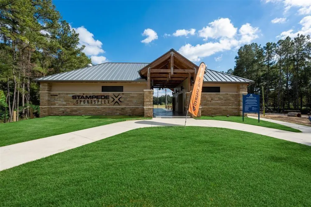 122 Hidden Peak Drive Montgomery, TX 77316
