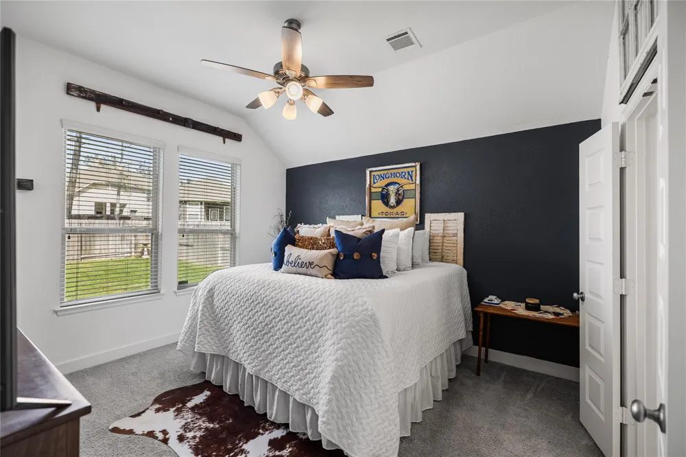 122 Hidden Peak Drive Montgomery, TX 77316