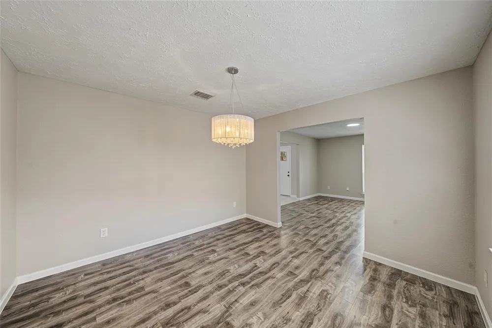 7015 Northleaf Drive Houston, TX 77086
