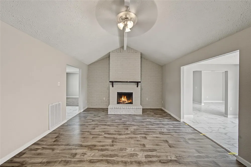 7015 Northleaf Drive Houston, TX 77086