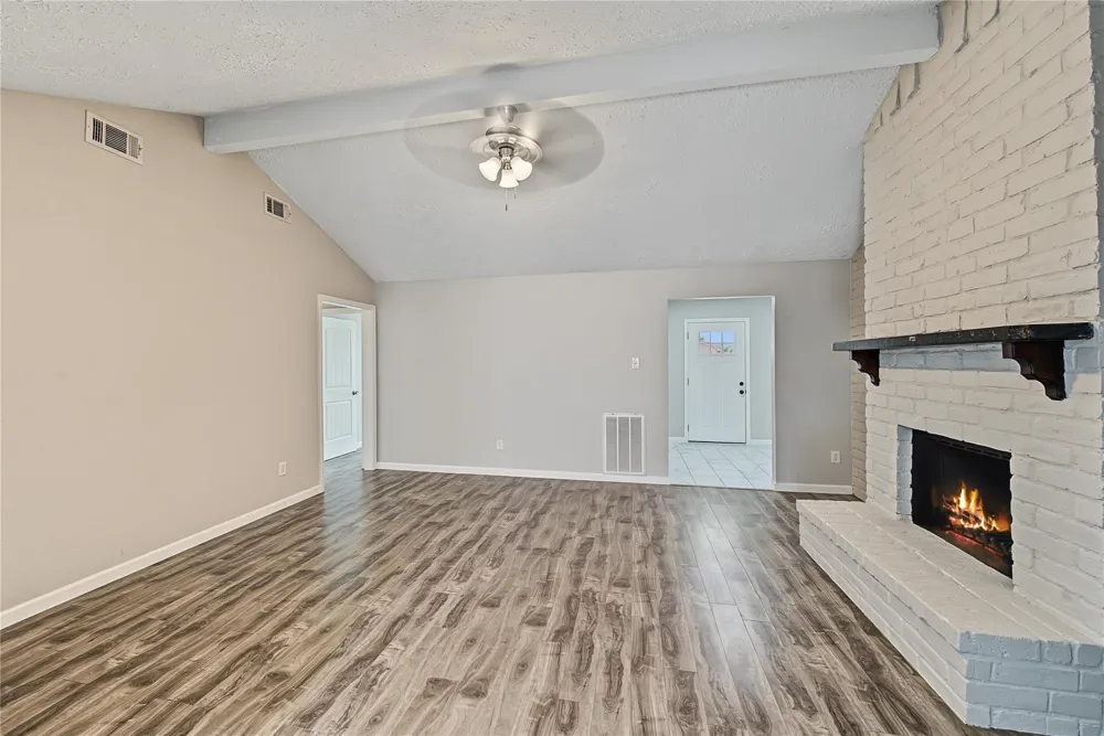 7015 Northleaf Drive Houston, TX 77086