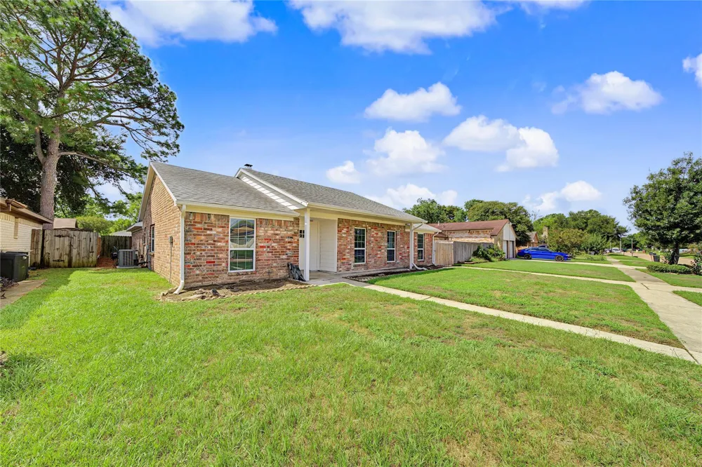 7015 Northleaf Drive Houston, TX 77086