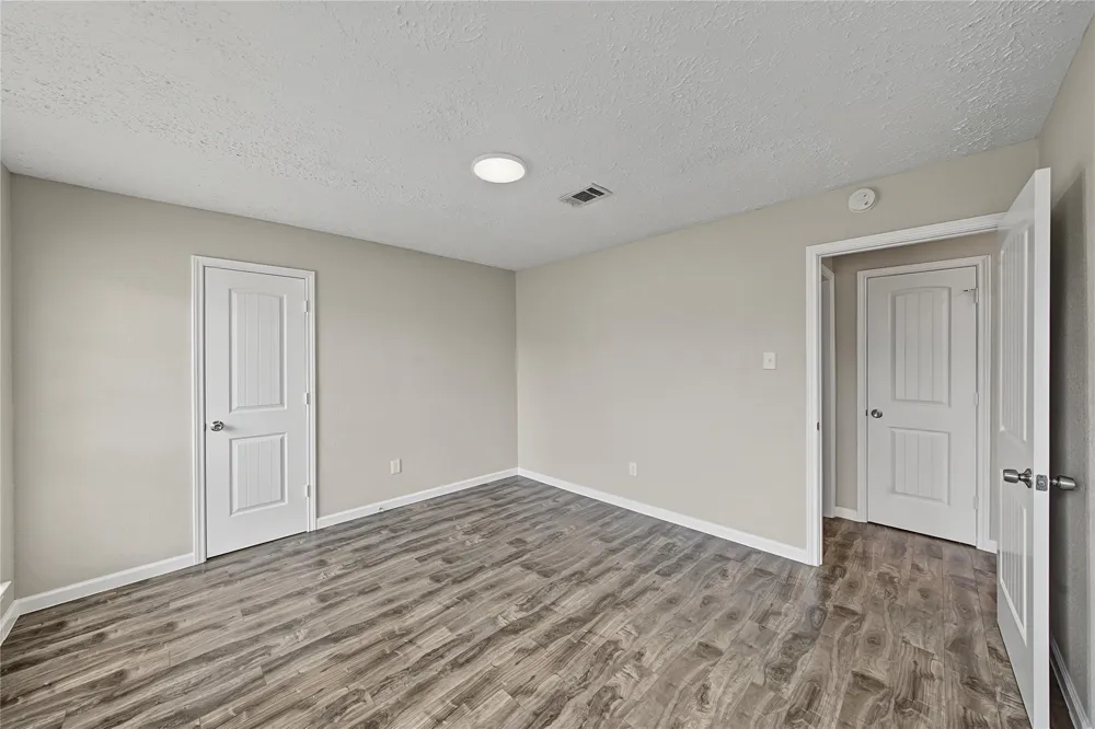 7015 Northleaf Drive Houston, TX 77086
