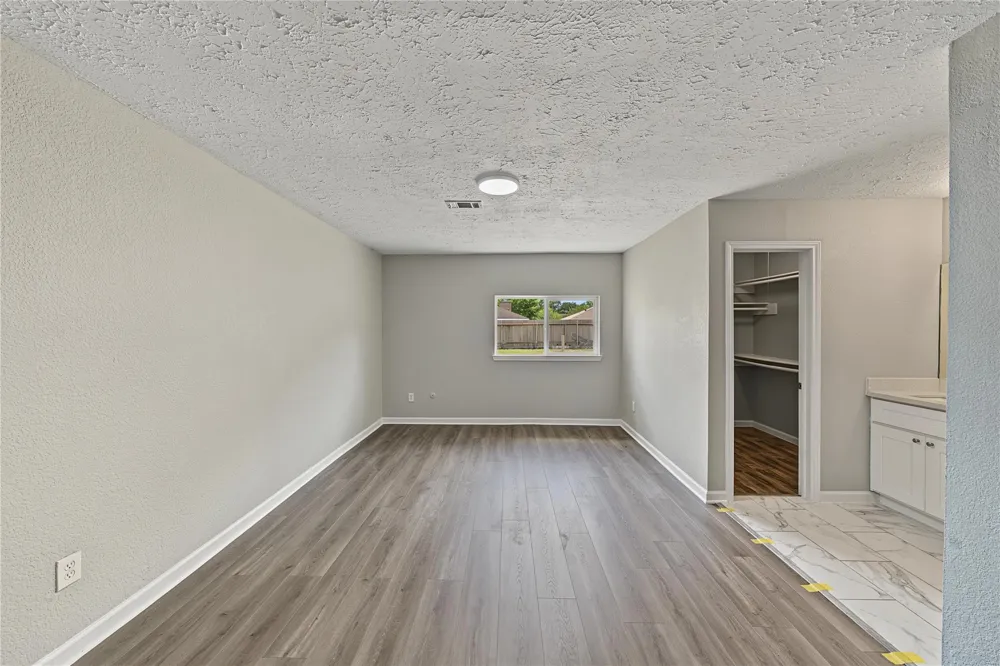 7015 Northleaf Drive Houston, TX 77086