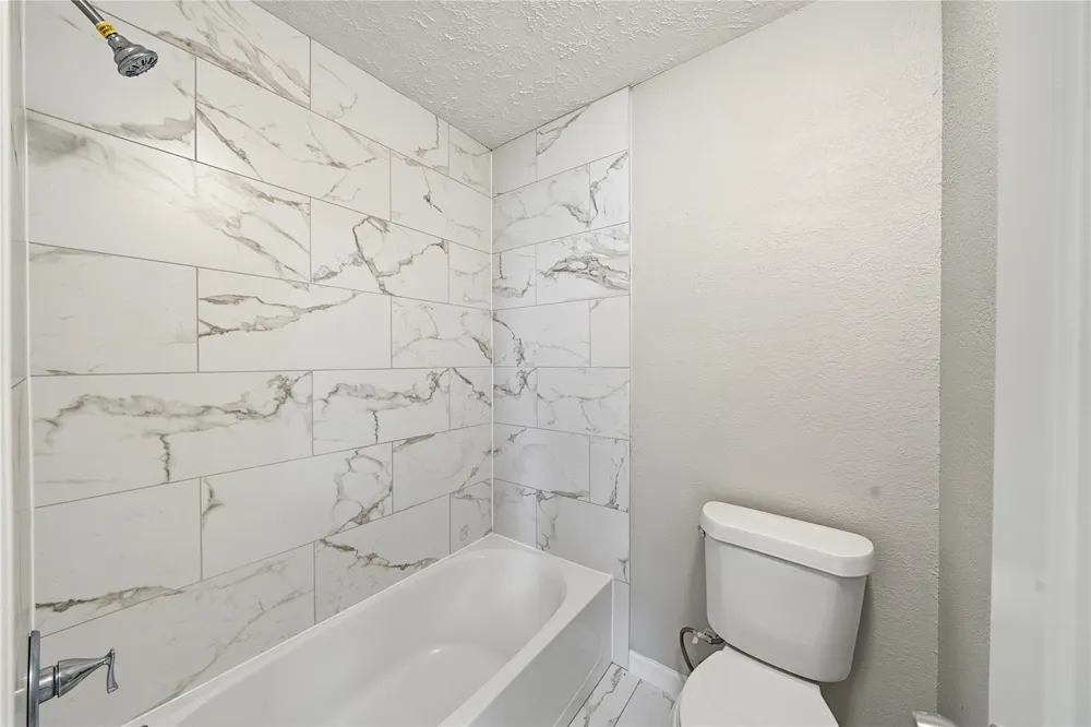 7015 Northleaf Drive Houston, TX 77086