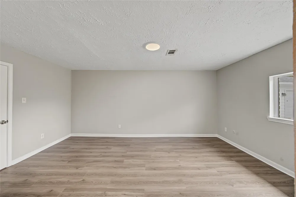 7015 Northleaf Drive Houston, TX 77086