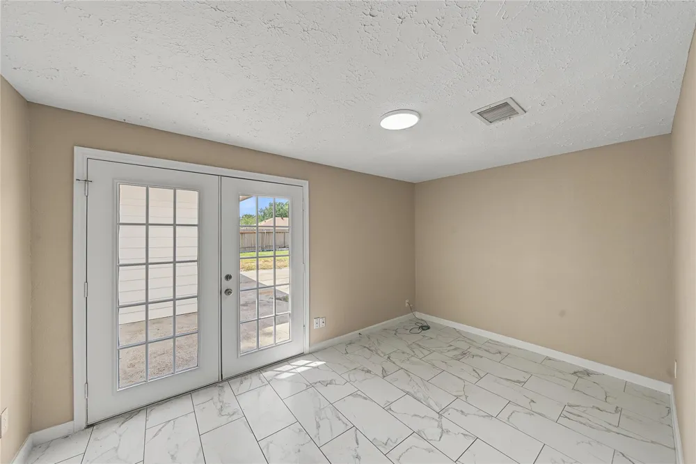 7015 Northleaf Drive Houston, TX 77086