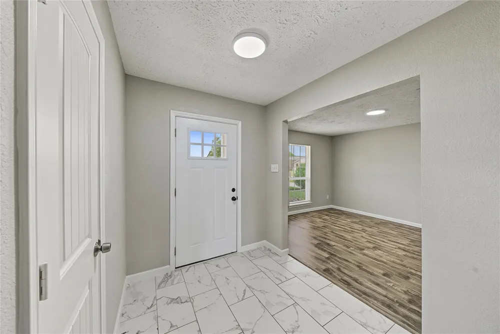 7015 Northleaf Drive Houston, TX 77086