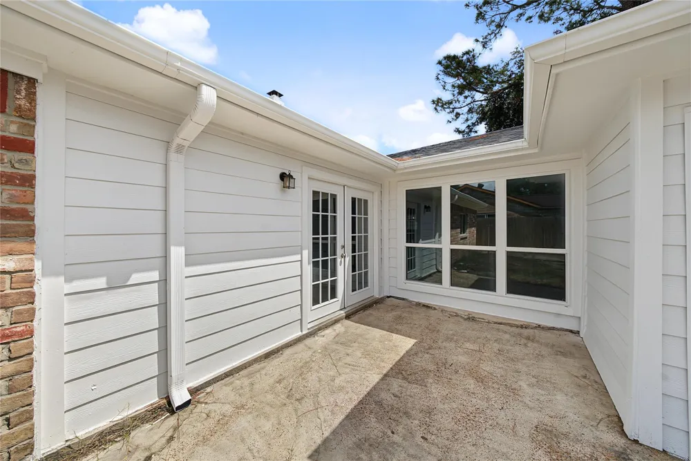 7015 Northleaf Drive Houston, TX 77086