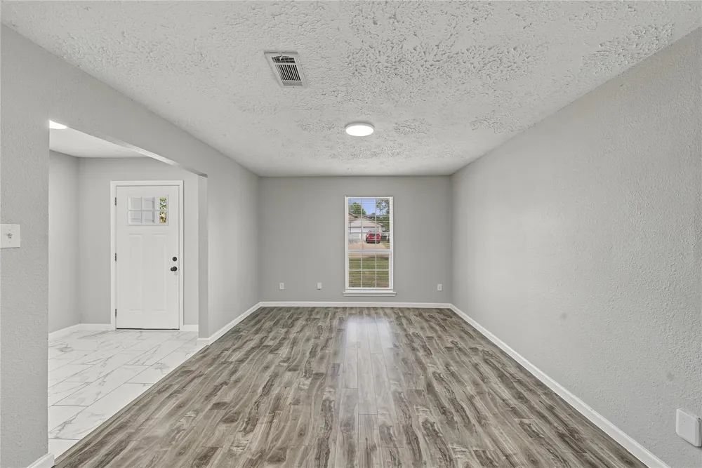 7015 Northleaf Drive Houston, TX 77086