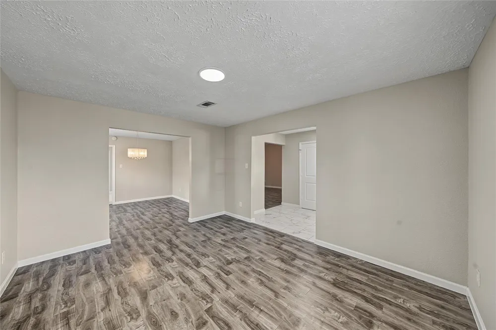 7015 Northleaf Drive Houston, TX 77086