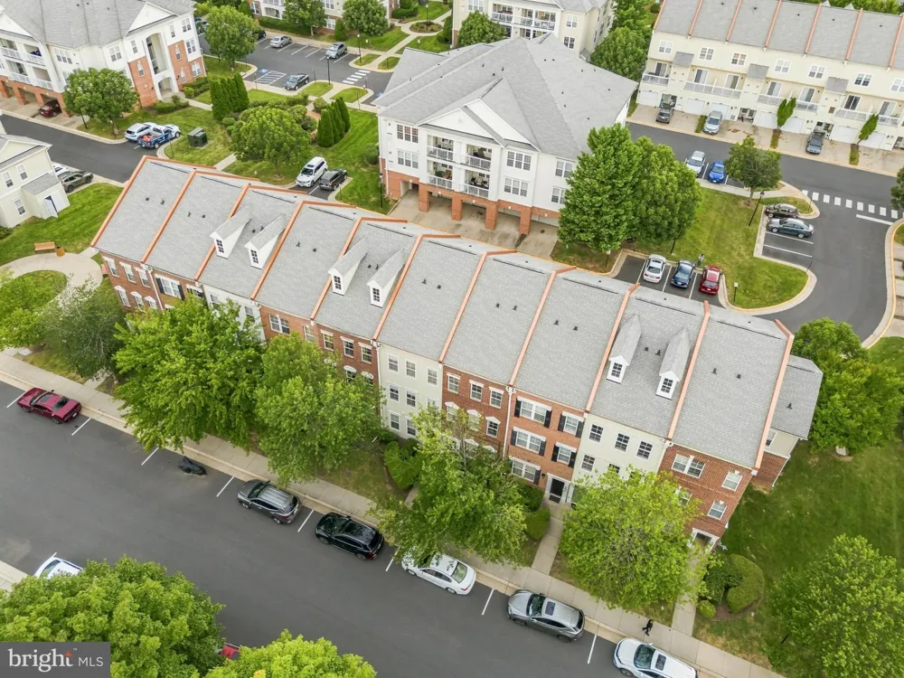 42524 HOLLYHOCK TERRACE Brambleton, VA 20148