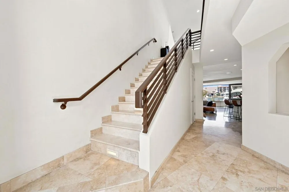 25 The Point Coronado, CA 92118