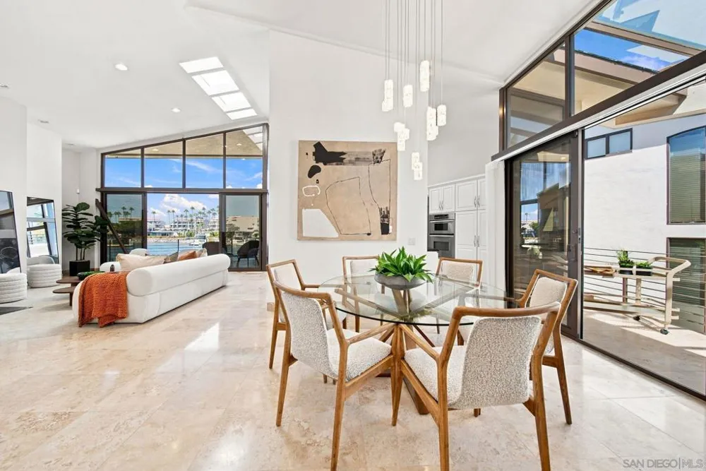 25 The Point Coronado, CA 92118