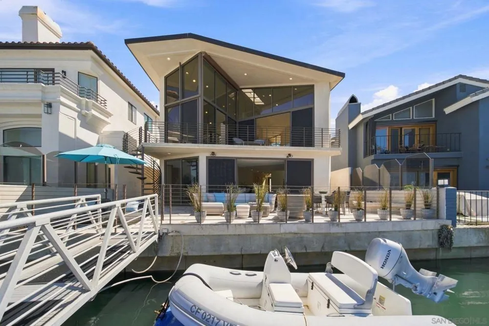 25 The Point Coronado, CA 92118