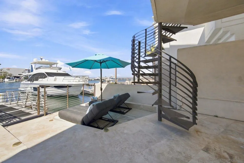 25 The Point Coronado, CA 92118