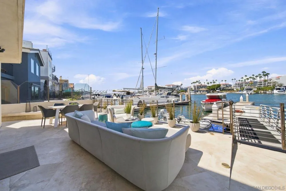 25 The Point Coronado, CA 92118