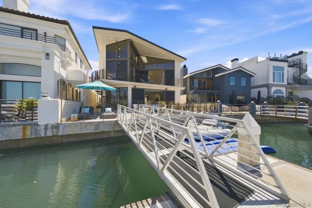 25 The Point Coronado, CA 92118
