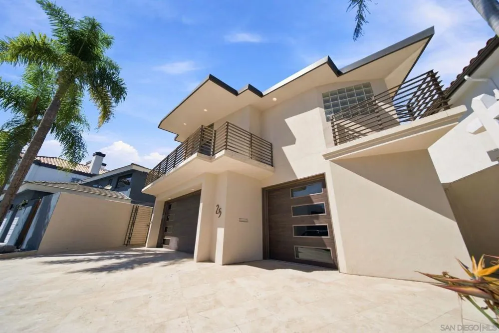 25 The Point Coronado, CA 92118