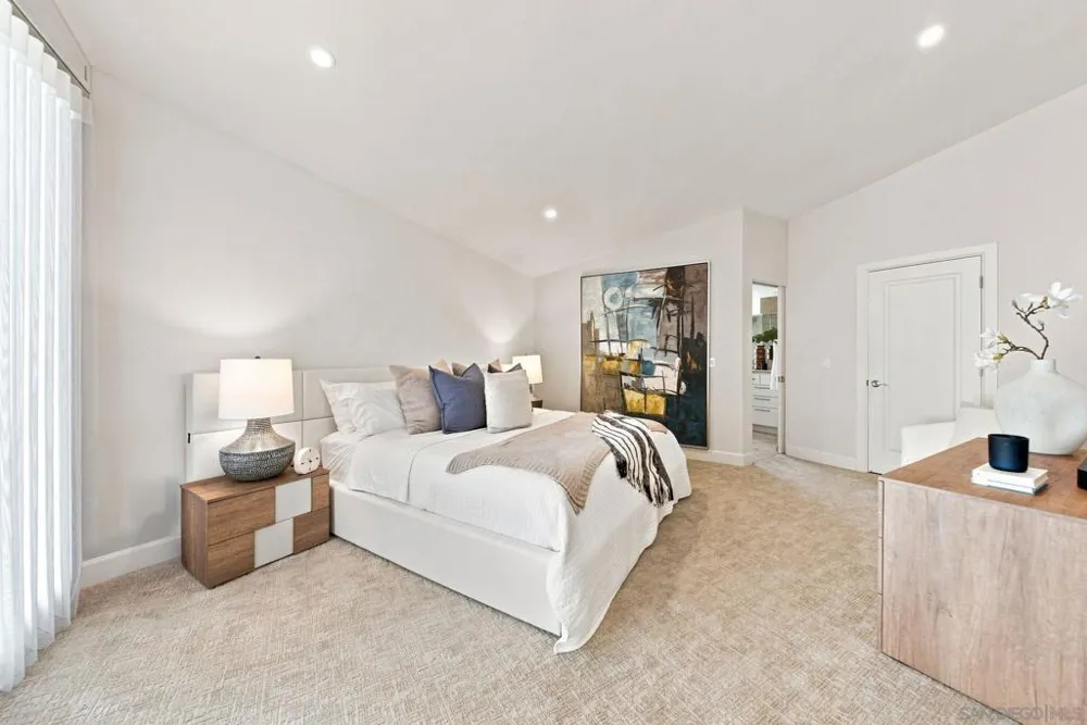 25 The Point Coronado, CA 92118
