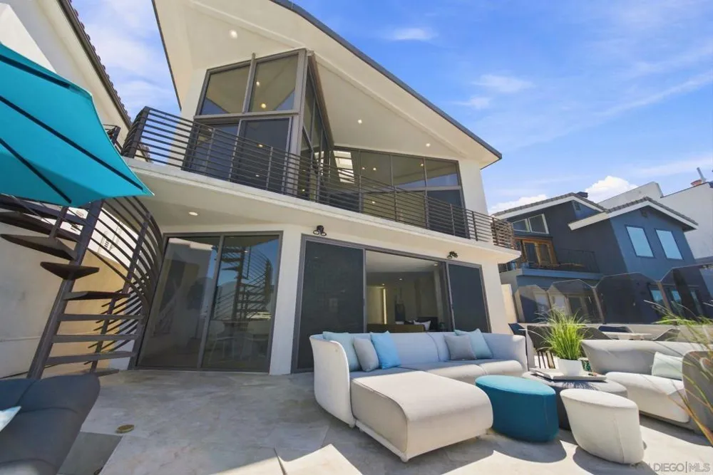 25 The Point Coronado, CA 92118