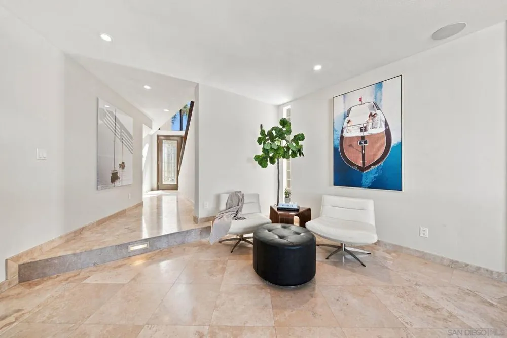 25 The Point Coronado, CA 92118