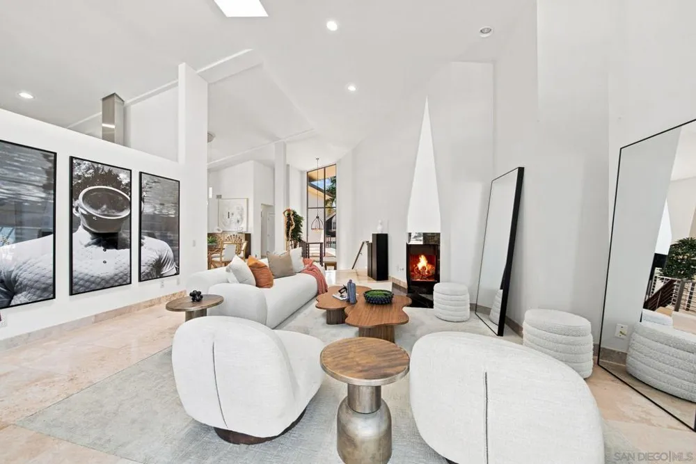 25 The Point Coronado, CA 92118
