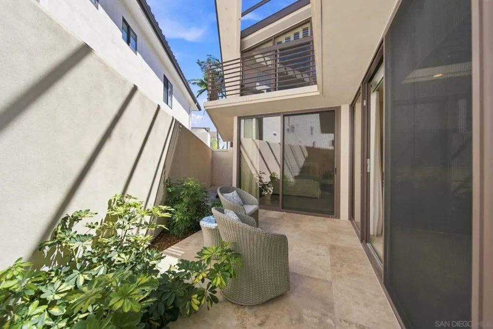 25 The Point Coronado, CA 92118
