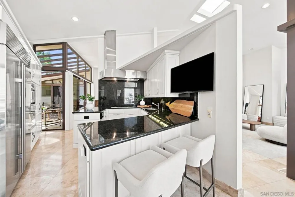 25 The Point Coronado, CA 92118