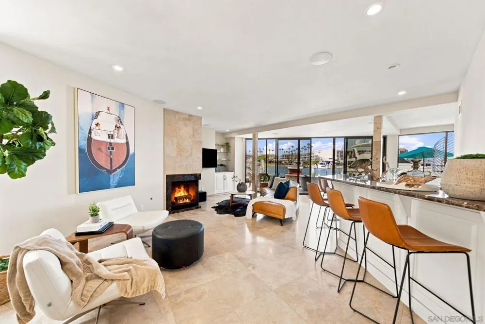 25 The Point Coronado, CA 92118