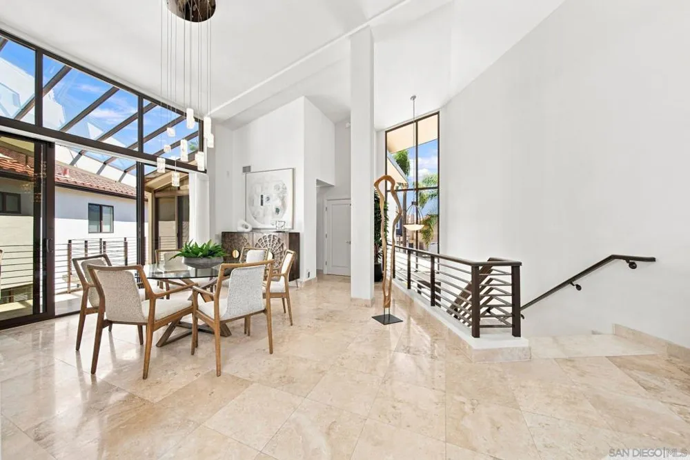 25 The Point Coronado, CA 92118