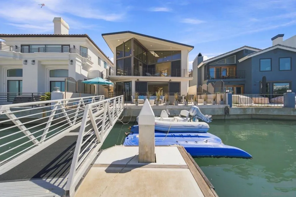 25 The Point Coronado, CA 92118