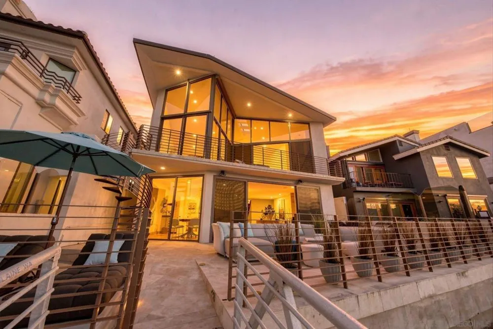 25 The Point Coronado, CA 92118
