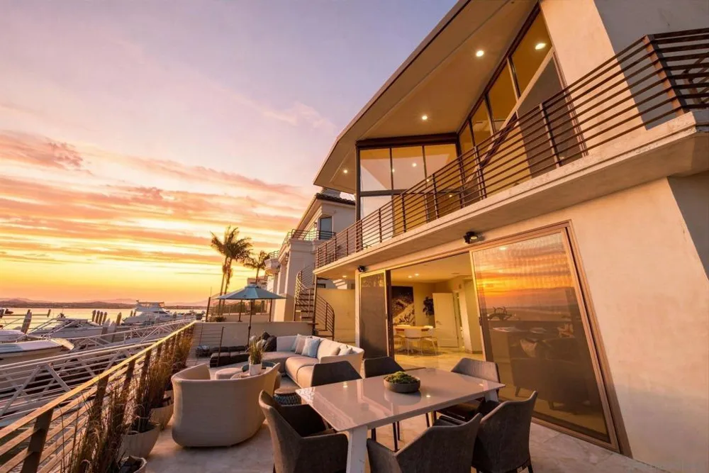 25 The Point Coronado, CA 92118