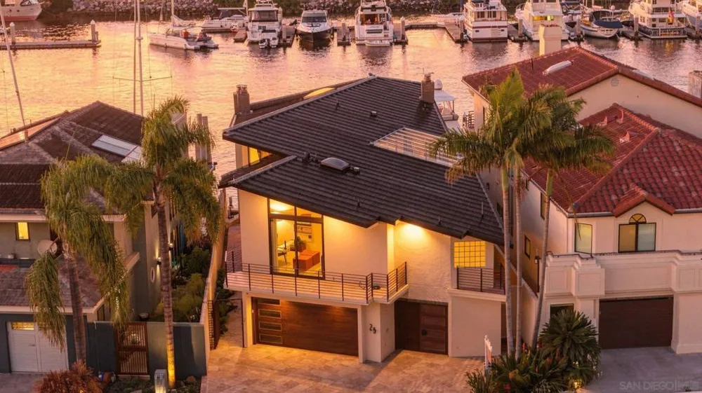 25 The Point Coronado, CA 92118