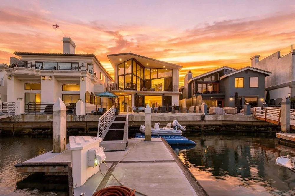 25 The Point Coronado, CA 92118