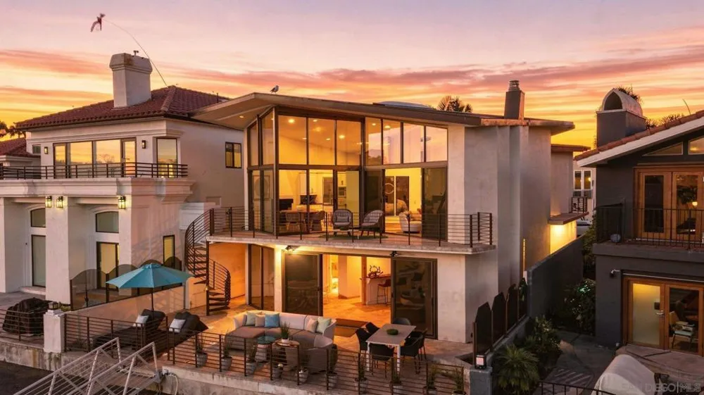 25 The Point Coronado, CA 92118