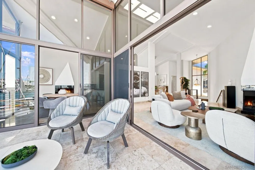 25 The Point Coronado, CA 92118