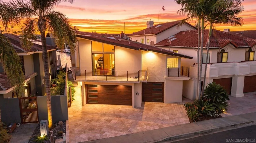 25 The Point Coronado, CA 92118