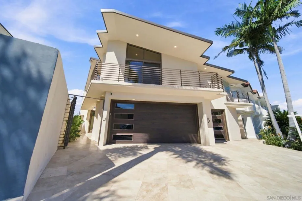 25 The Point Coronado, CA 92118