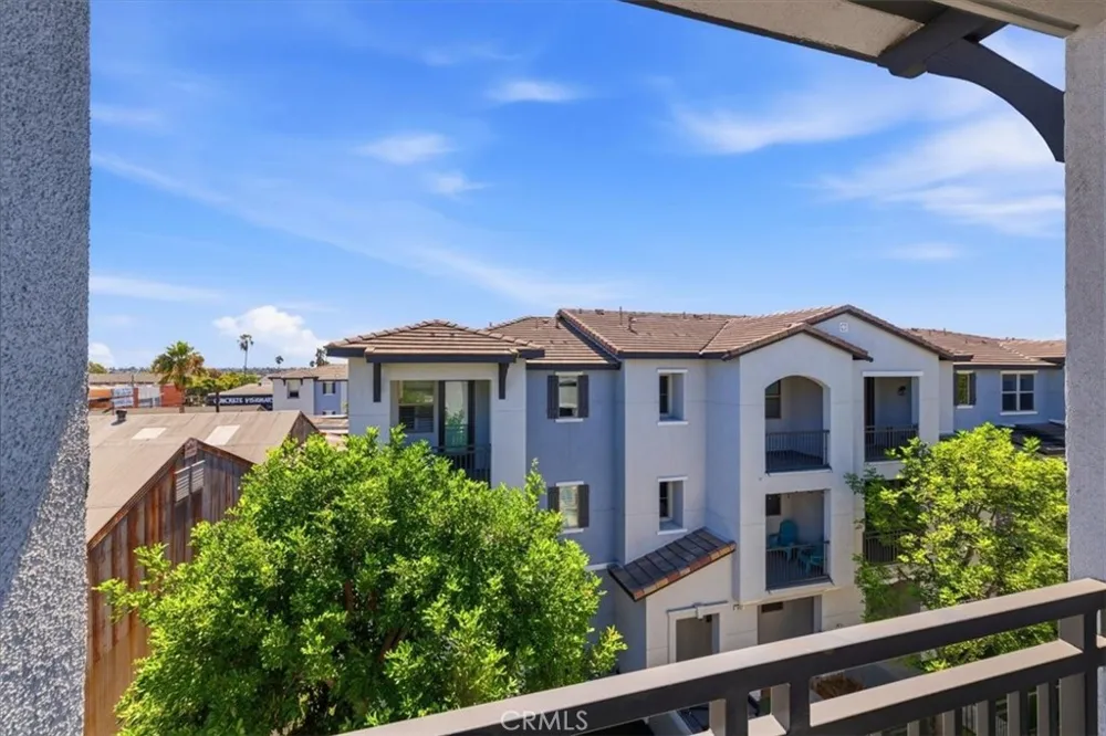 1866 Orizaba Signal Hill, CA 90755