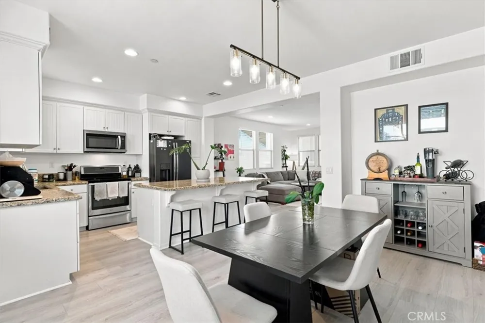 1866 Orizaba Signal Hill, CA 90755